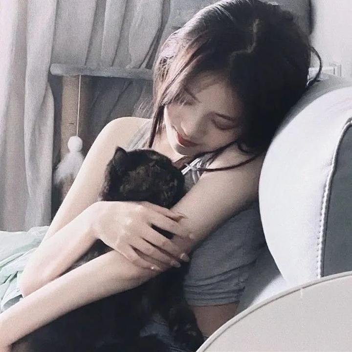 你在我的右手边
